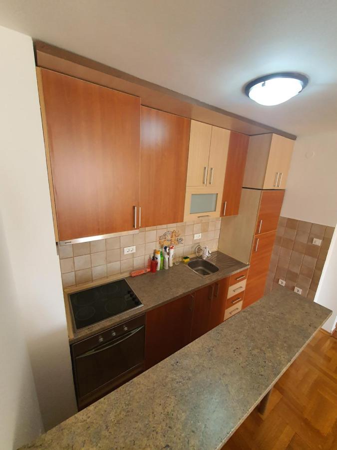 Oksana Apartment Podgorica Ngoại thất bức ảnh