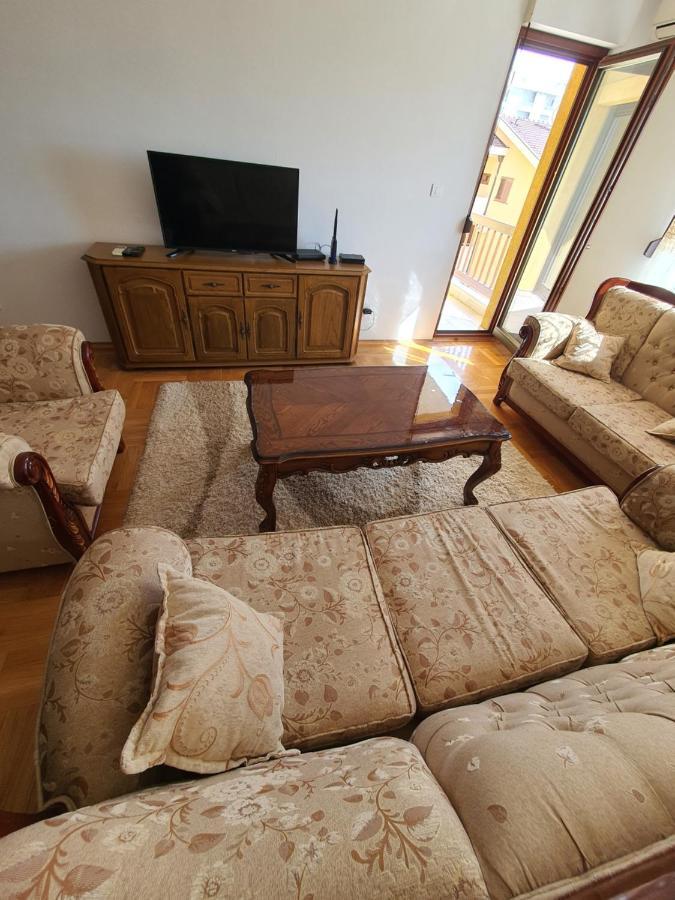 Oksana Apartment Podgorica Ngoại thất bức ảnh