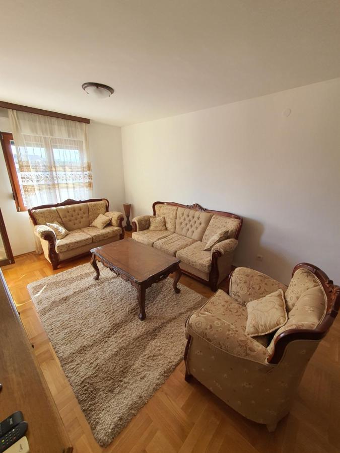 Oksana Apartment Podgorica Ngoại thất bức ảnh